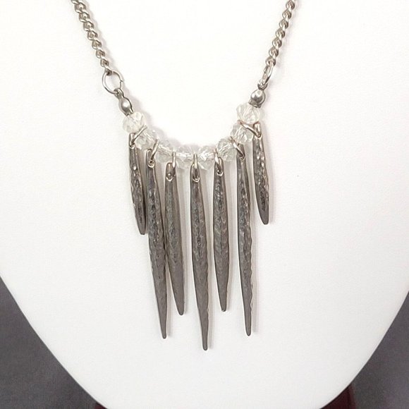 Unbranded Jewelry - Womens Silver Tone Metal Chain Spiked Beaded Pendant Fashion Necklace 16 in